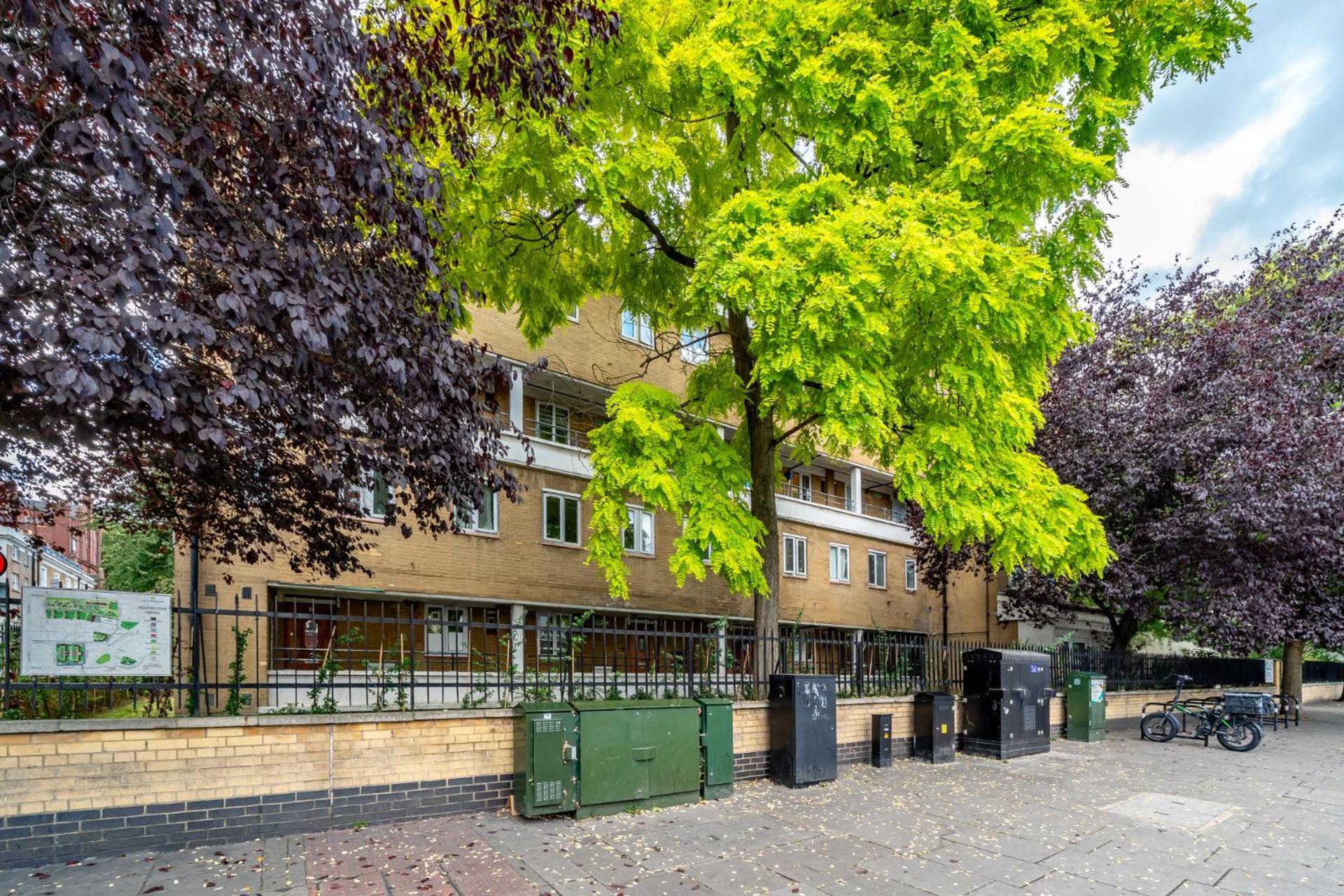 Beautiful 3 Bedroom Maisonette Londra